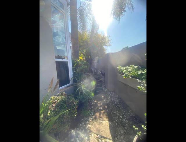 2 BEDROOM TOWNHOUSE FOR SALE IN BUCCLEUCH